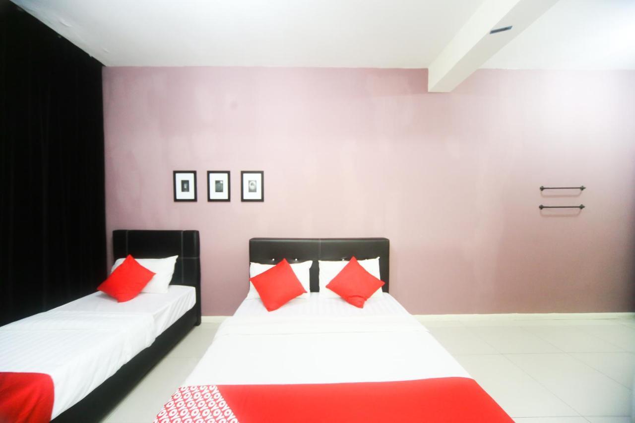 Oyo 777 Epal Hotel Кота Кинабалу Екстериор снимка